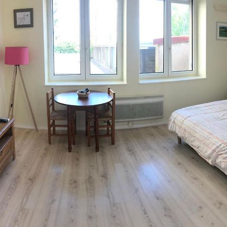 Le Comtois, Studio Au Calme Proche De La Gare Besançon Dış mekan fotoğraf