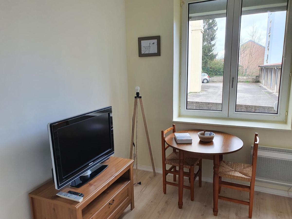 Le Comtois, Studio Au Calme Proche De La Gare Besançon Dış mekan fotoğraf